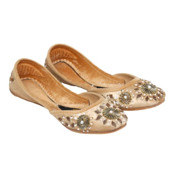 Golden Grace - Image 4